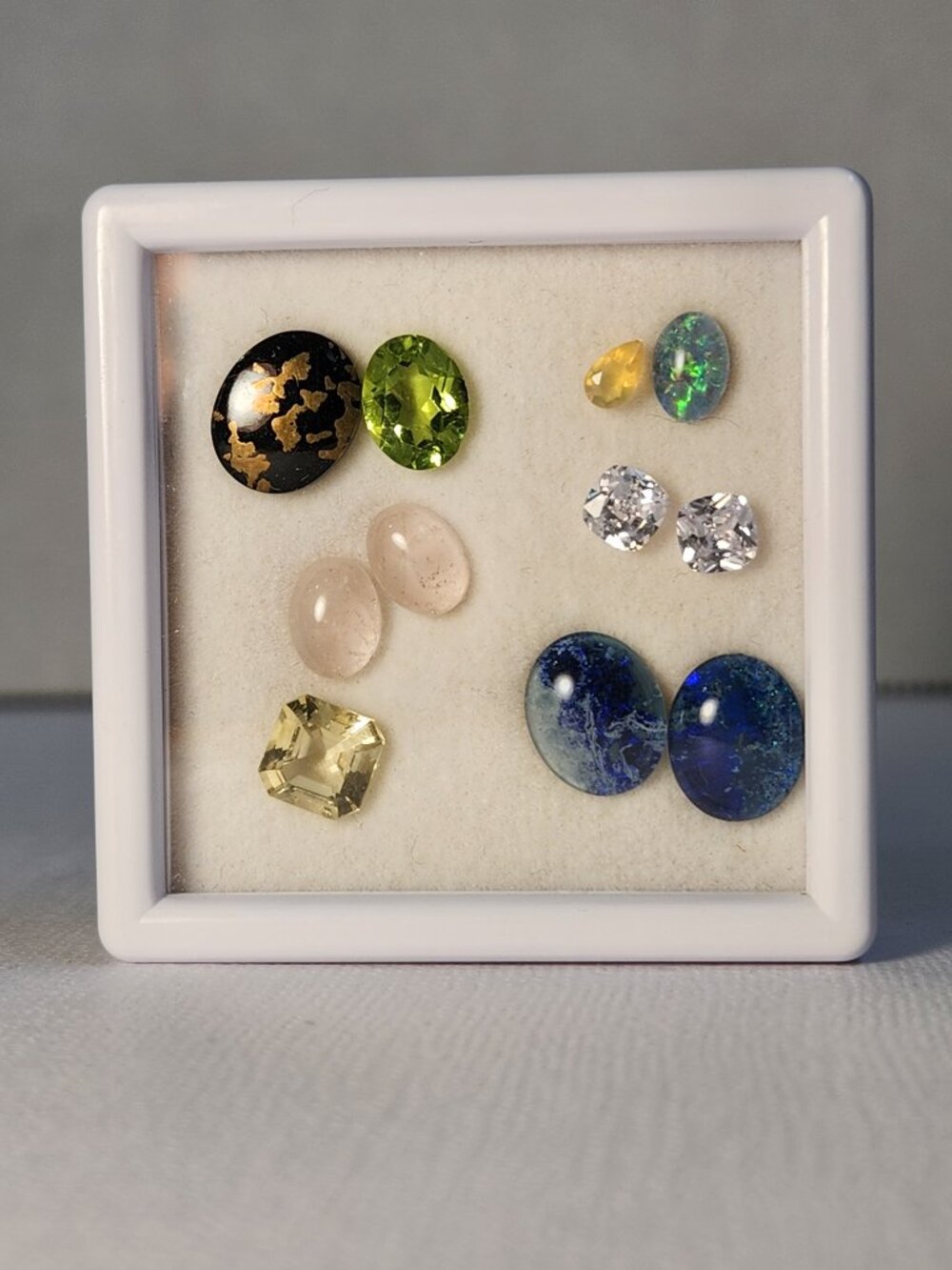 VTG High End Mixed Loose Gemstone Parcel Opal Peridot Quartz Cabs Collector Lot